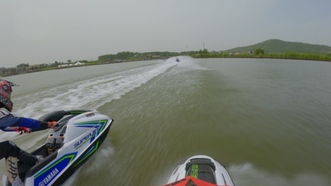 【4K】驾驶摩托艇第一视角