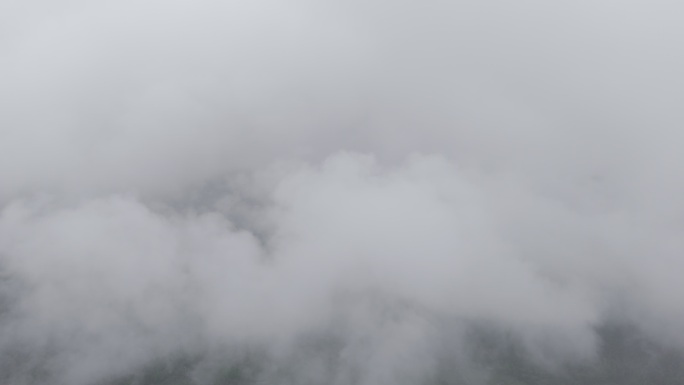 黄山云雾缭绕航拍10