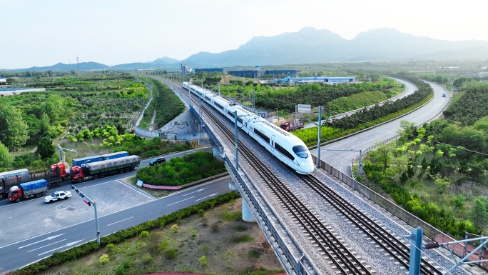高铁火车 高铁复兴 火车驶过