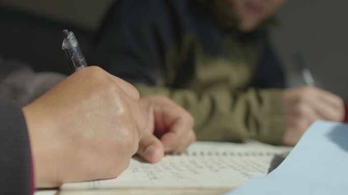 笔记本会议记录会议纪要开会内容【组镜】