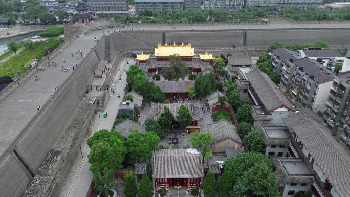 西安城墙下的广仁寺