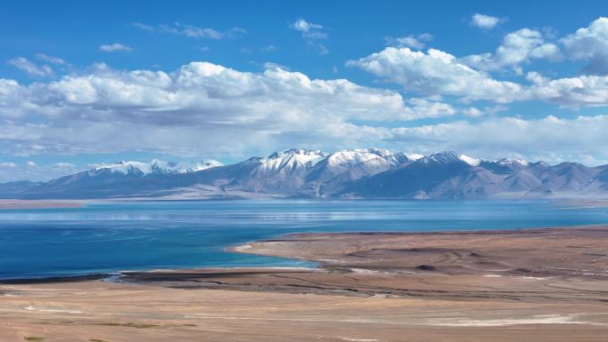 西藏那曲地区的圣湖当惹雍措