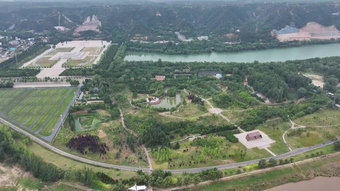 河南郑州：黄河三桥汇，中国铁路发展的史