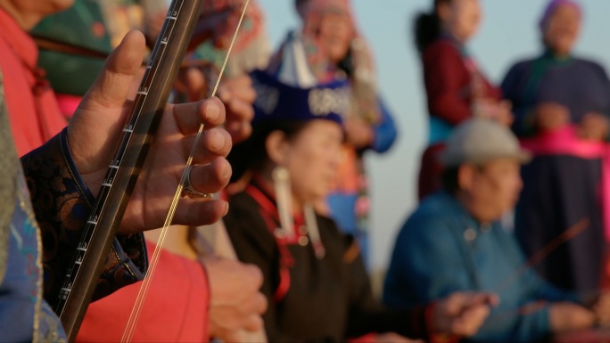 蒙古族唱歌、蒙古族乐器