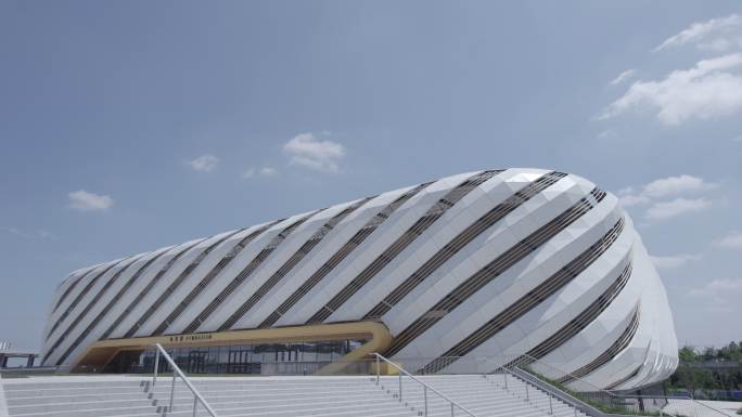 大学校园天晴航拍