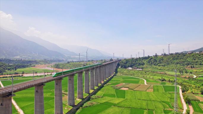 西昌复兴号 西昌高铁  西昌风力发电