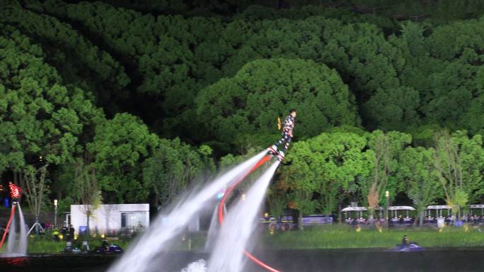 水上极限运动水上飞人苏州新区狮山文化广场