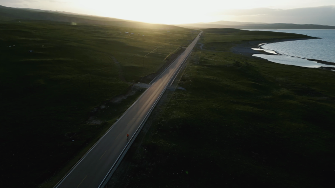 青海湖环湖公路 公路日落 黄昏公路