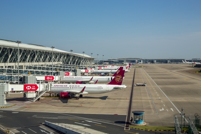 上海浦东国际机场航站楼 吉祥航空 停机坪