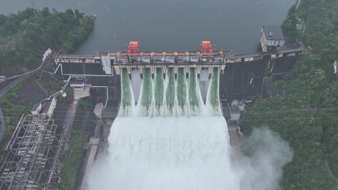 2024新安江水电站水库七孔泄洪超多角度