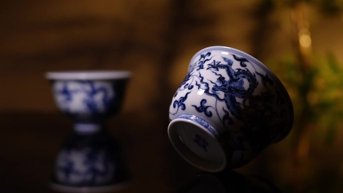 景德镇青花龙纹陶瓷产品视频