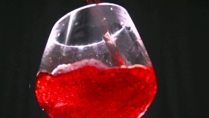 蓝莓酒 果酒 倒酒 红酒