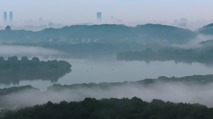 烟雨西湖