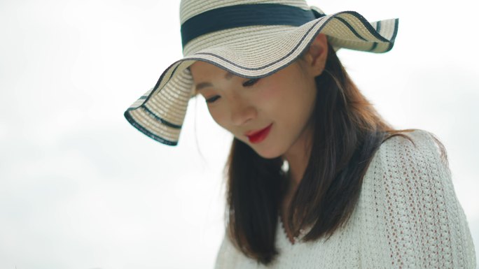 野餐 女生 自然 公园 草地 毯子