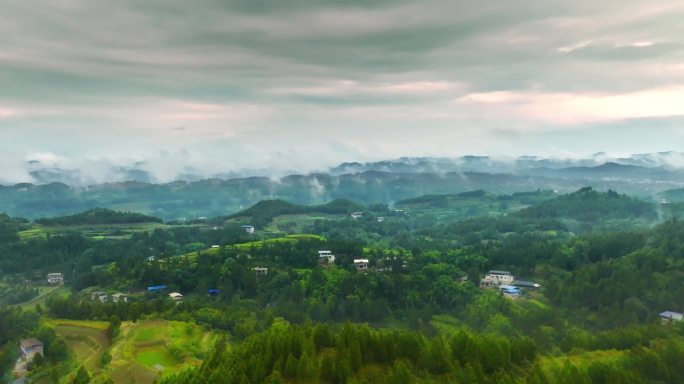 航拍雨后乡村云海青山绿水16:9