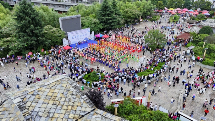 4k 航拍民族文化活动巡游