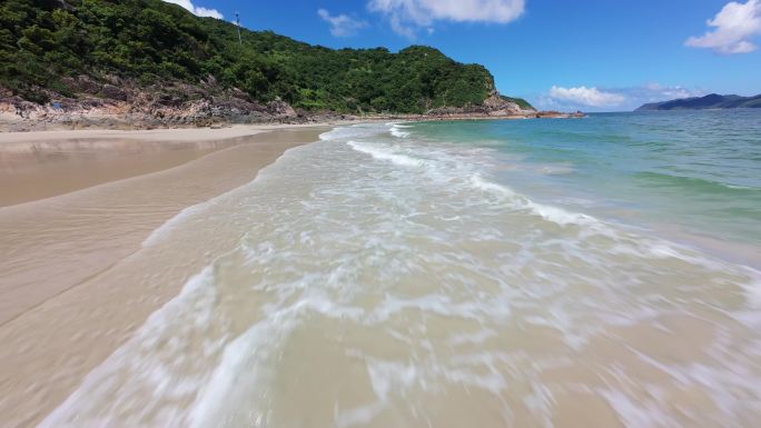 沙滩海浪晴天FPV实拍