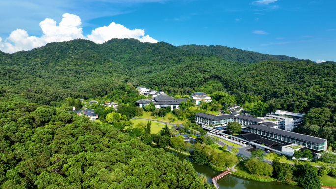 广州鸣泉居酒店