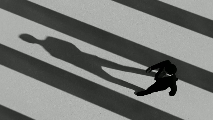 商务男人走路迈向光明道路前进加油合作背影