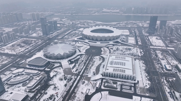 西安奥体中心雪景4K航拍
