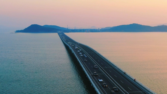 夕阳下太湖大桥绝美4K航拍
