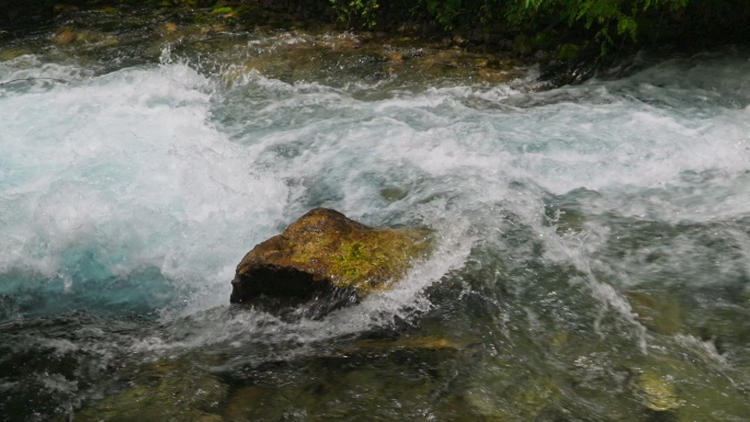 水流溪流河流河水水源山泉水