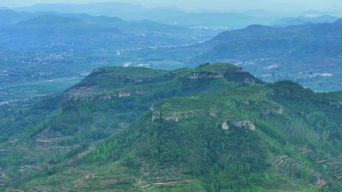 航拍沂蒙山区岱崮地貌
