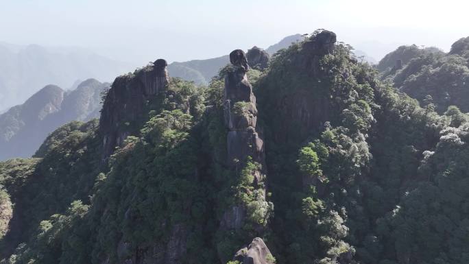 航拍三清山风景名胜区女神峰