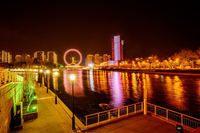 天津地标建筑景色天津之眼夜晚风景延时