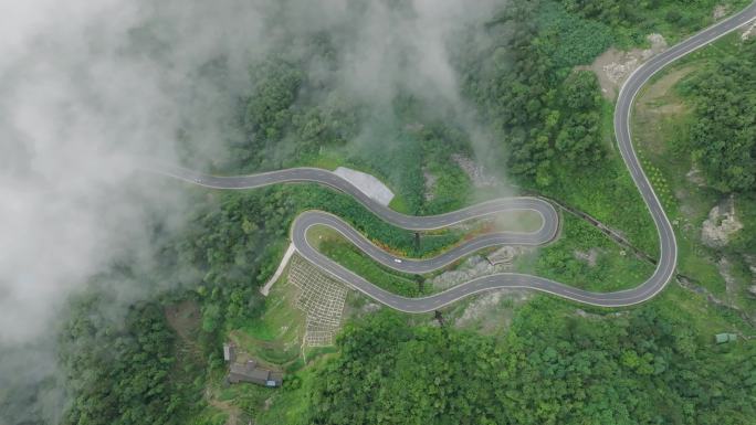 航拍湖北省宜昌秭归芝茅公路云雾