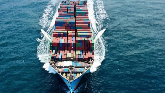 多时段航拍远洋集装箱货轮，多角度合集
