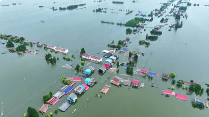 岳阳华容县洞庭湖水灾
