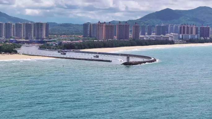 4k海南陵水清水湾海边海水航拍空镜