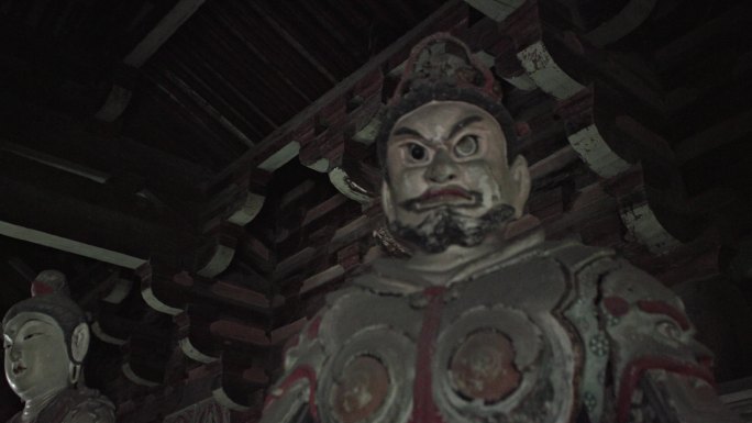 山西平遥古建镇国寺彩塑佛像特写