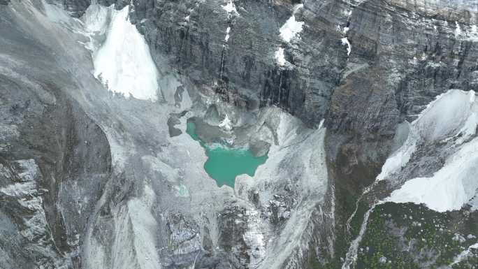 航拍四川甘孜稻城亚丁风景区高原湖泊珍珠海