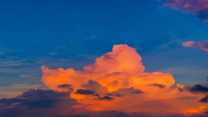 日落黄昏晚霞夕阳唯美火烧云红日太阳落下