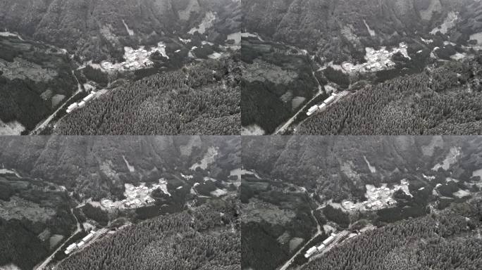 深山雪淞中的小屋村落 雪景 村落