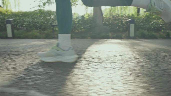跑步特写运动跑步晨练健身