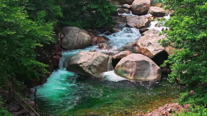 北九水溪流