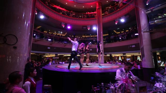 AB0303游轮表演项目