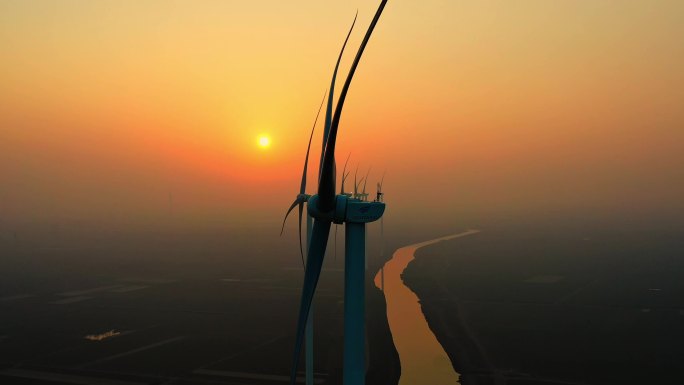 夕阳下风力发电机绿色能源4K
