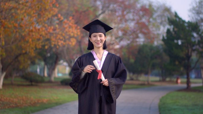 女孩毕业拍照单镜头3