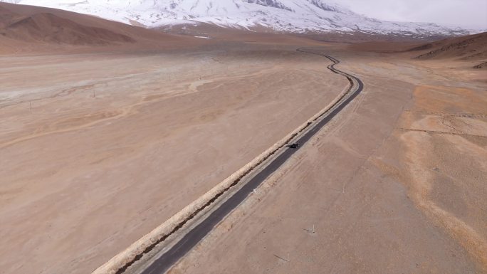 新疆帕米尔高原公路行车航拍