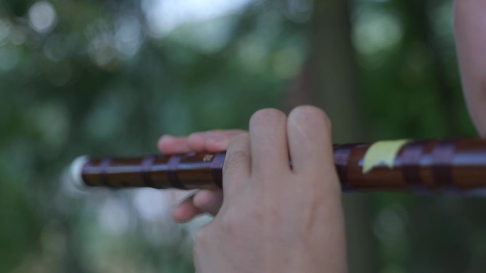 吹奏笛子