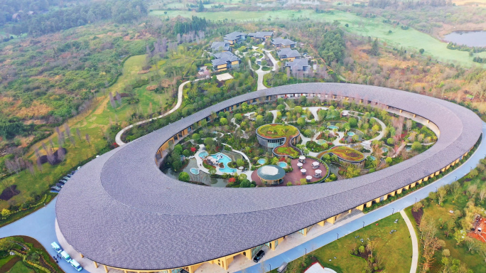 森林康养树屋民宿温泉酒店贵州兴义云屯公园