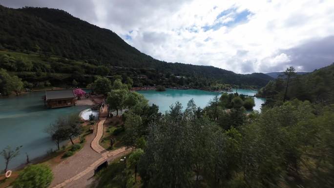 FPV玉龙雪山蓝月谷航拍穿越机