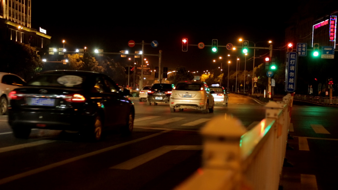 夜晚交通，城市，万家灯火，电力，安静