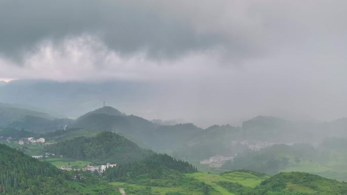 航拍 乡村乌云飘动雷雨将至