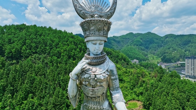 黔东南剑河县仰阿莎大雕像