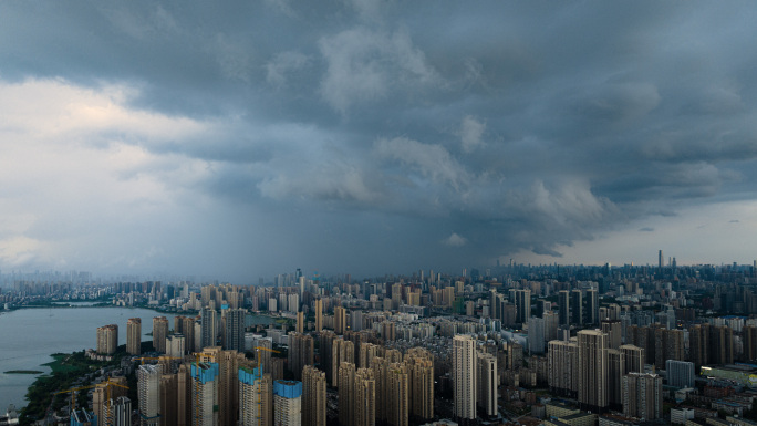 武汉台风暴雨乌云延时